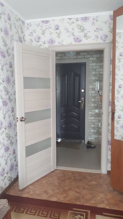 Девушке с подселением