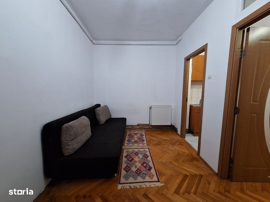 Apartament cu 2 camere| etaj intermediar| centrala proprie| Complexul