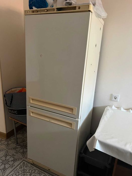 Б/У Холодильник.