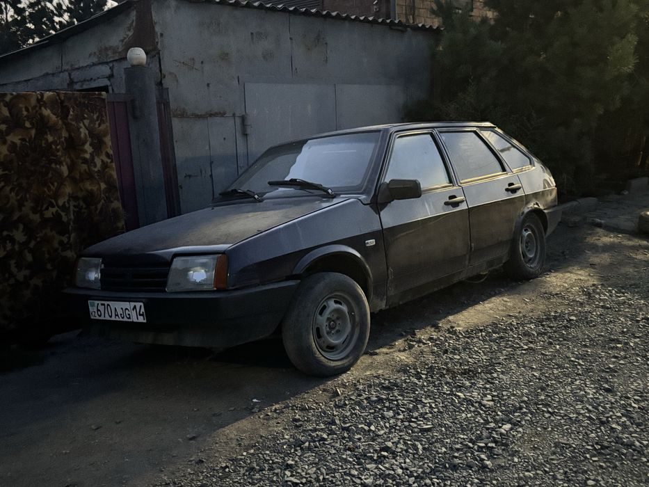 Продам мащину ваз 2109