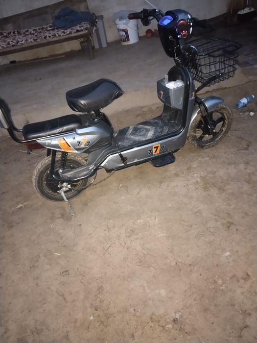 777 электронный мопед