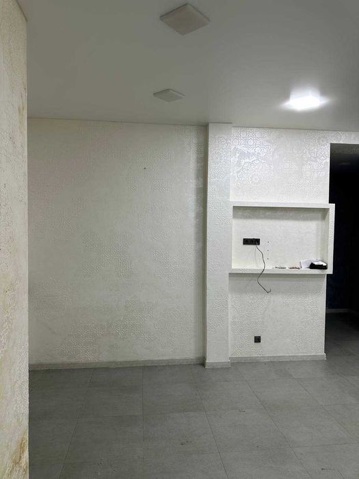 Офис 95м² в дол дороги  3/1/4 Электроаппарат, парк Фуркат. собственник