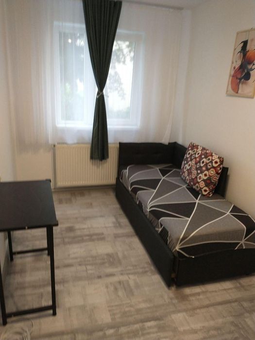 Inchiriez ap 3 camere