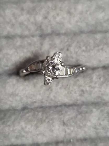 Inel Platina cu diamante naturale