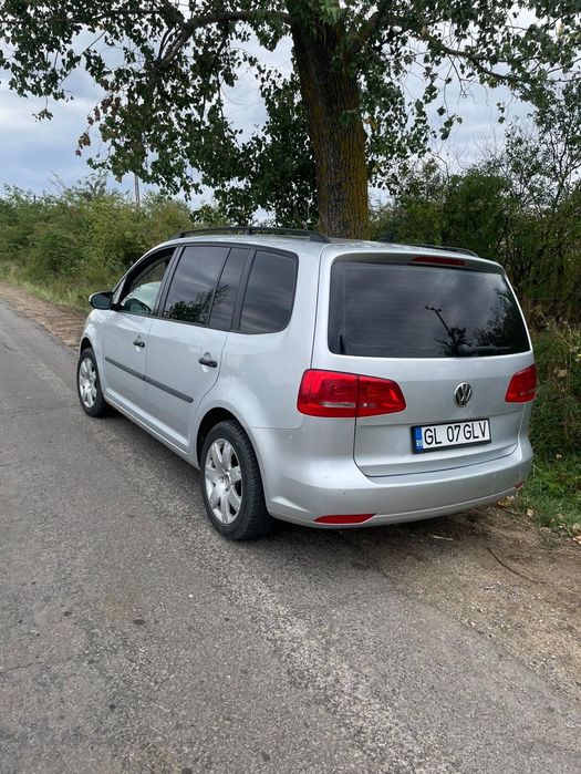 Volkswagen Touran 2011 • Diesel • Spațios • Îngrijit