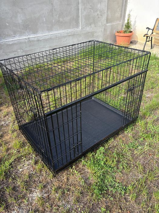 Vând cuști transport