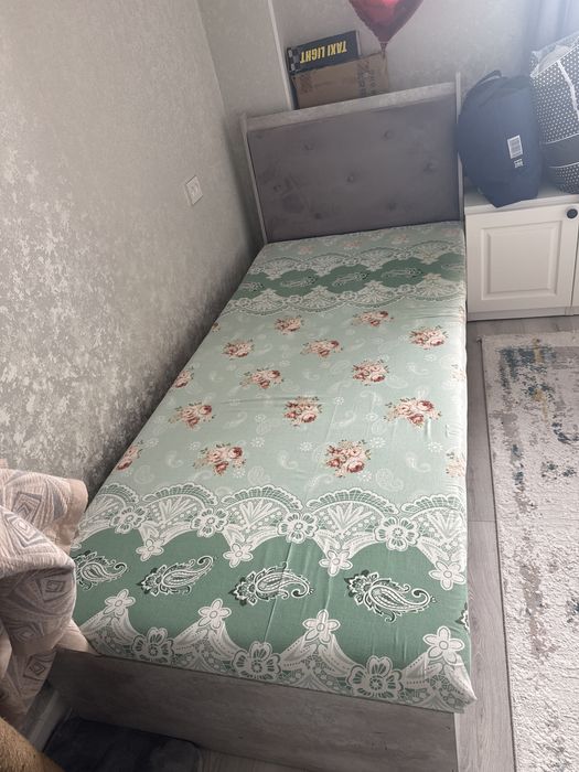 Кровать продам срочно