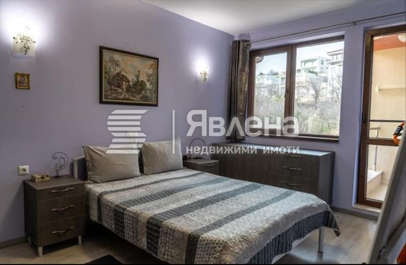 Продава се Тристаен апартамент в Варна, Възраждане 3 - 74 кв.м за 2149 €/кв.м - Снимка #8