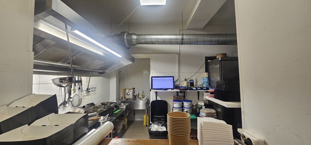 Vand afacere la cheie