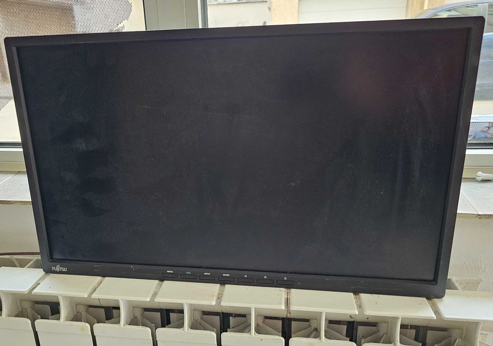 Монитор 21.5" IPS Full HD Fujitsu E22-8 TS Pro - S26361-K1602-V160