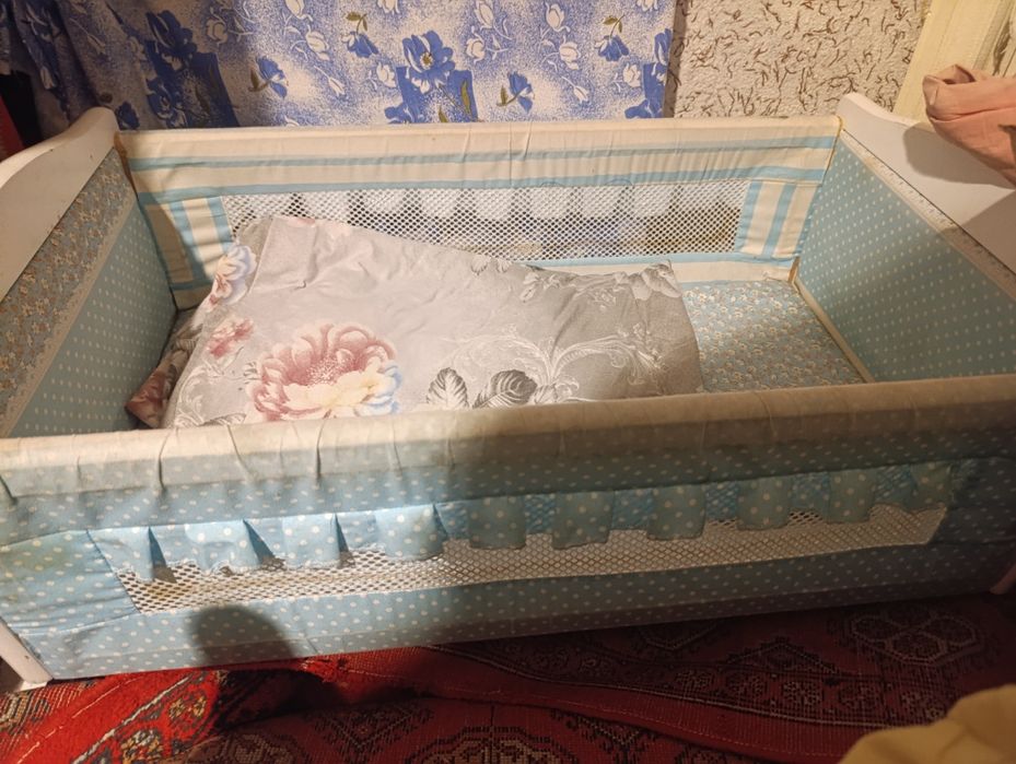 Детский кроват + колибель