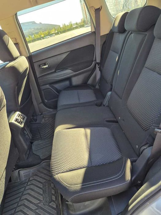 Mitsubishi Outlander 2020 г
