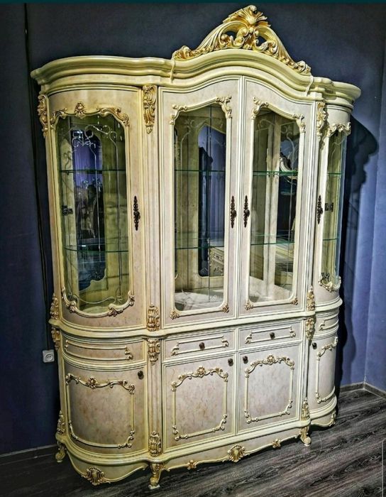 Мебел ечамиз сочамиз йиғамиз ўрнатамиз ва таъмирлаймиз