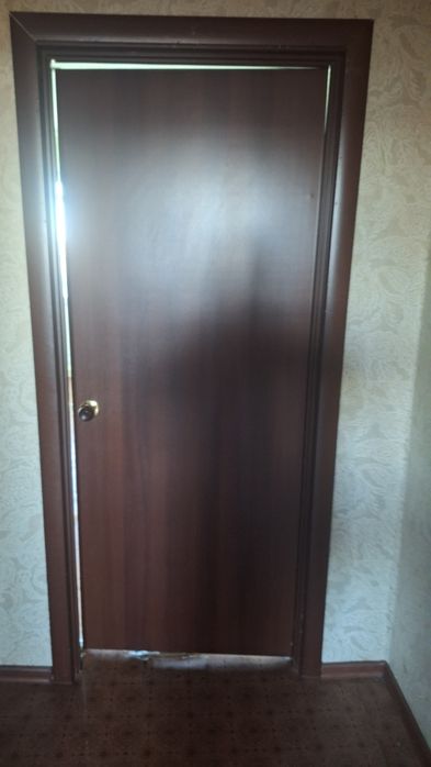 Продам межкомнатные двери
