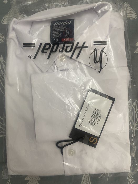 Школьные рубашки