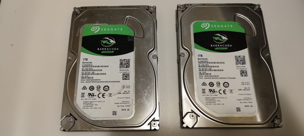 2 Hard disk-uri ( HDD) PC 1 TB