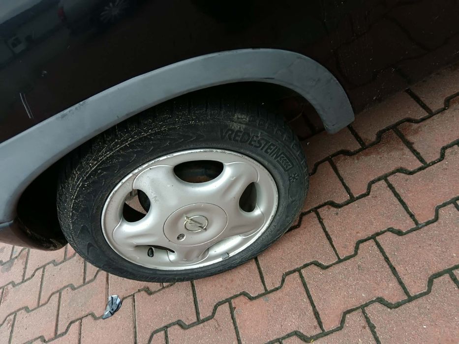 Vând Opel Corsa 1.2 benzina