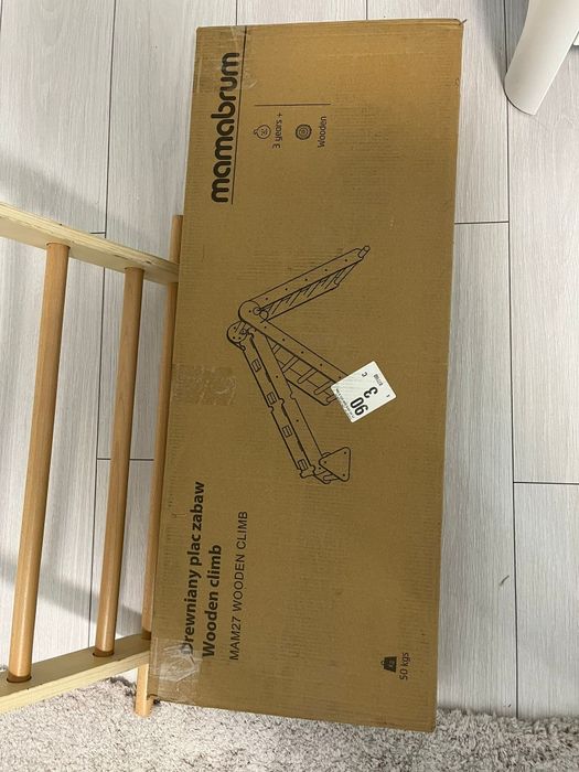 Loc de joacă pentru copii din lemn, făcut în casă - scară + perete