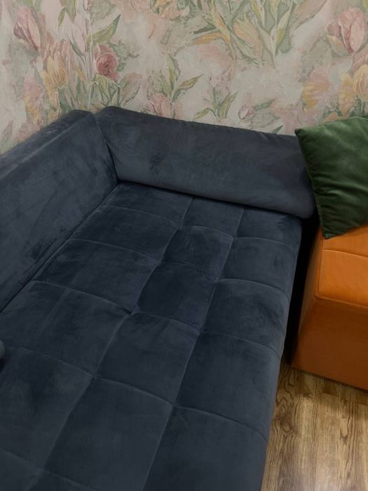 Продается диван 3м