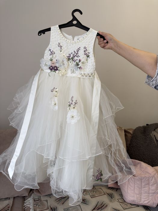 Платье на выпускное пышное нарядное