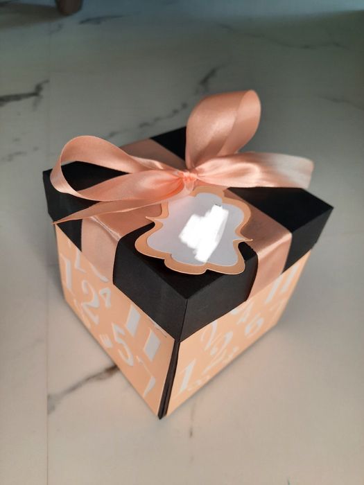 Експлодираща кутия за всякакъв повод