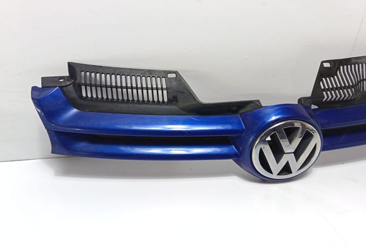 Grila radiator  1K0853655C Volkswagen VW Golf a 5-a generatie