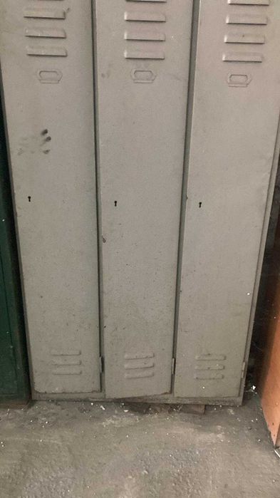 Dulap metalic triplu pentru depozit sau atelier