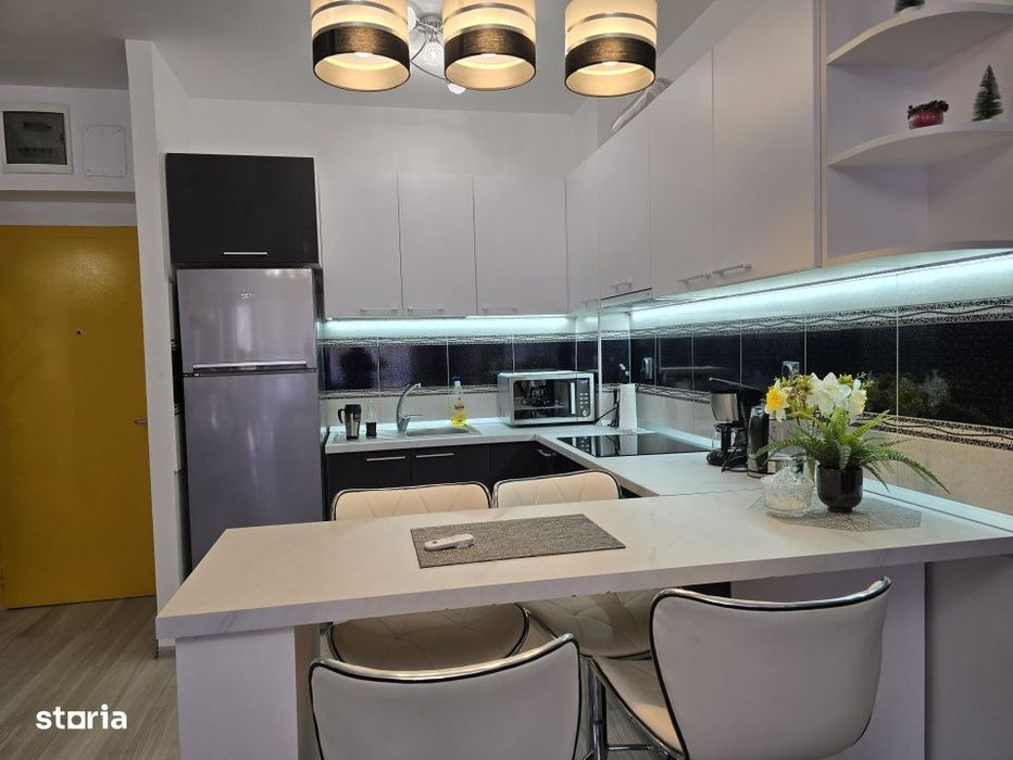 Apartament modern in Sinaia | Loc de parcare + Piscina in complex