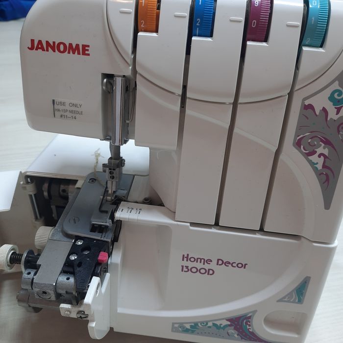 Оверлок бытовой.