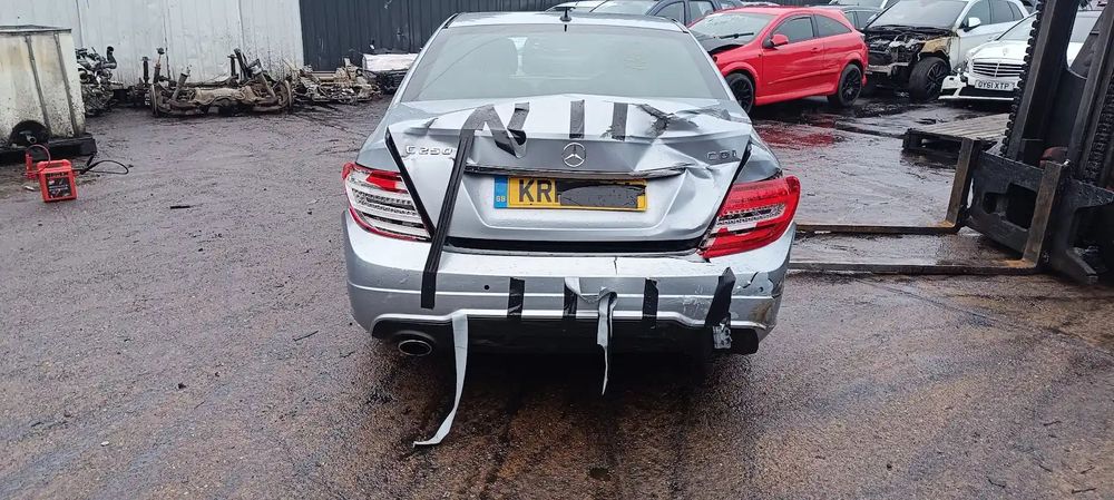 Dezmembrari / Dezmembrez Mercedes Clasa C (W204) [Fabr 2007-2014] 2.2 CDI 651911 cutie viteze automata cod culoare 988U Argintiu Diamant