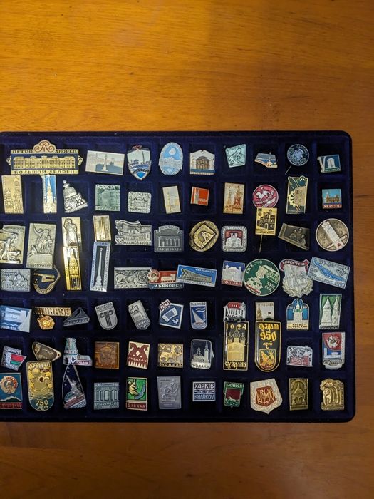 Продам значки советского периода