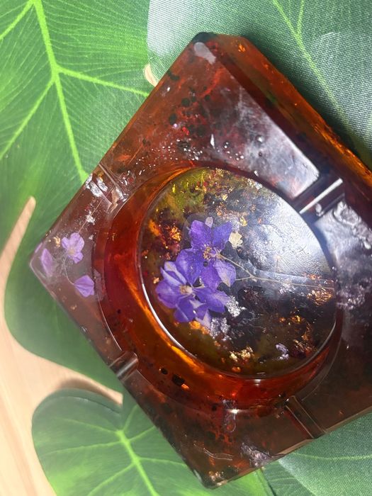 Пепелник от епоксидна смоля