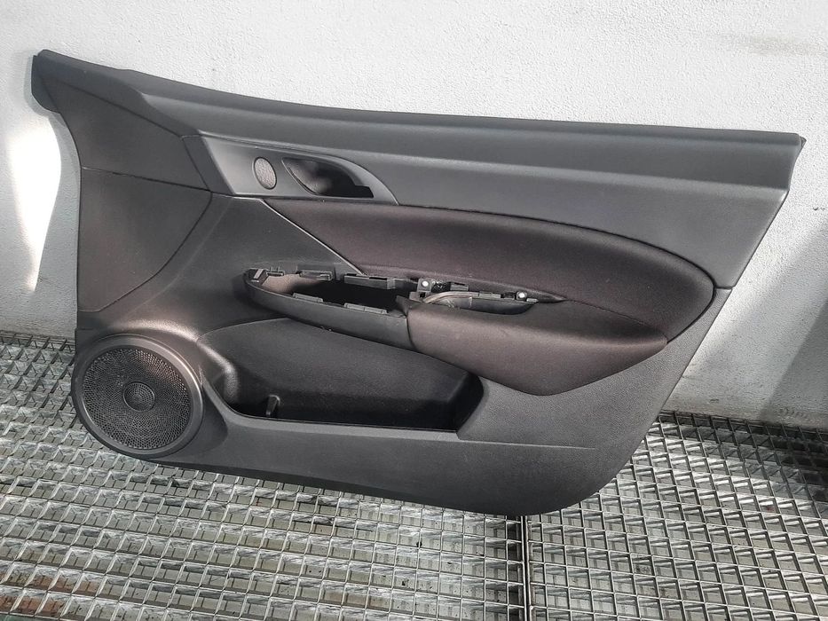 fata tapierie usa dreapta fata  honda civic 8 fn fk hatchback