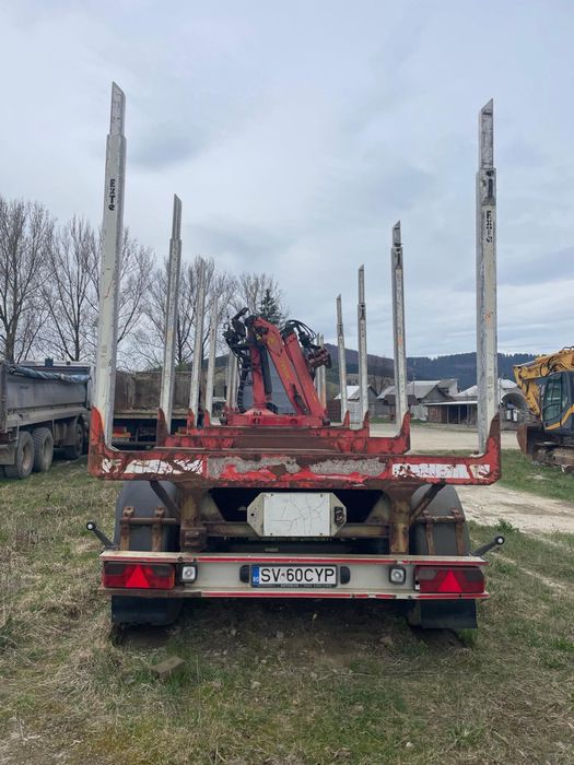 Camion si remorca transport busteni