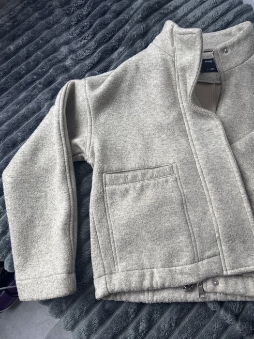 Чисто ново късо палто