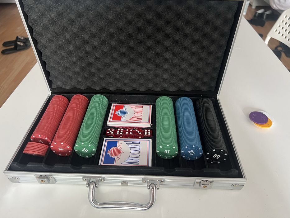 Vand servieta de poker