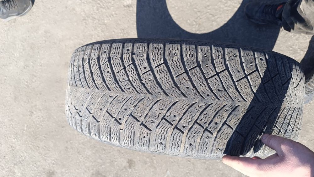 Продам балконы 265-65-R17