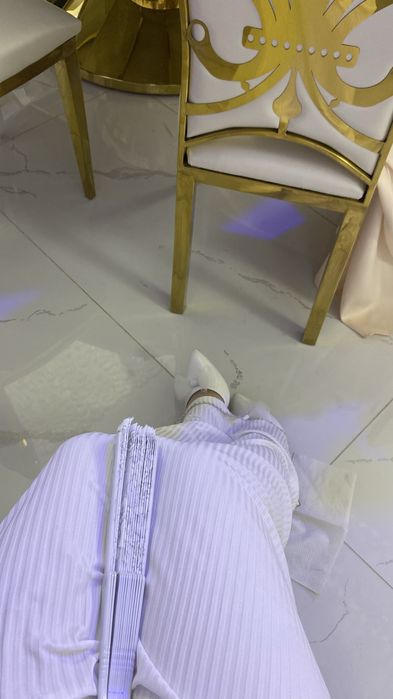 туфли женские —/