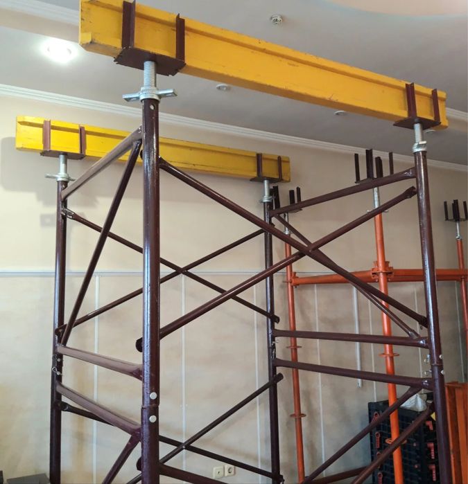 Леса Монолитная