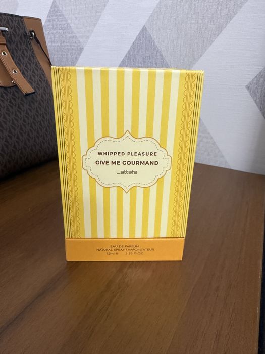 Продам парфюм женский