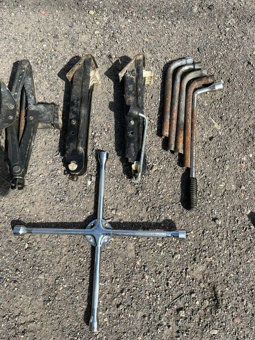 домкраты для автомобилей