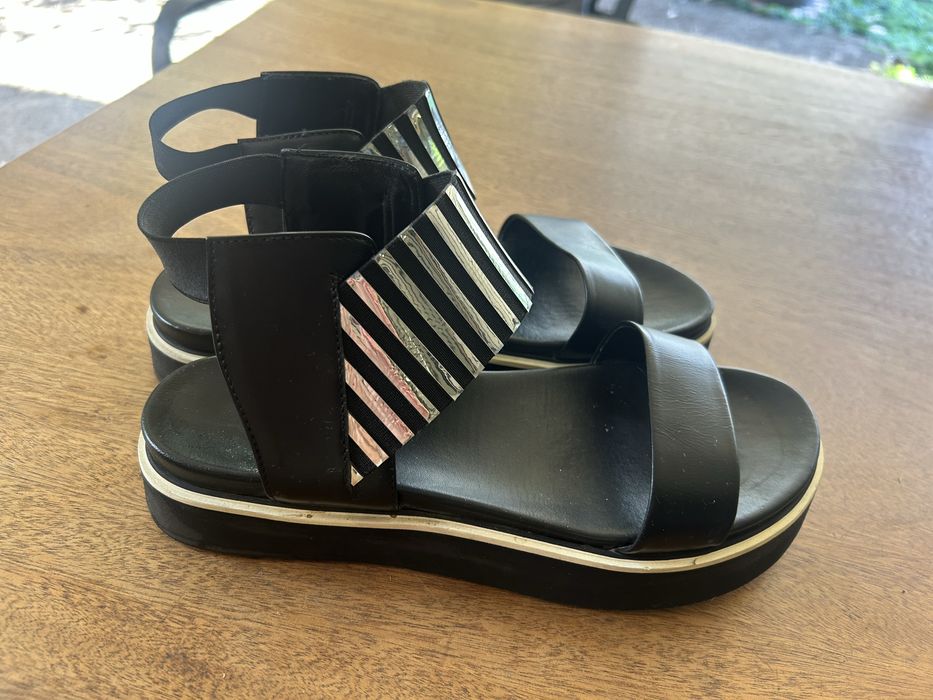 Сандали Baldinini 37 номер