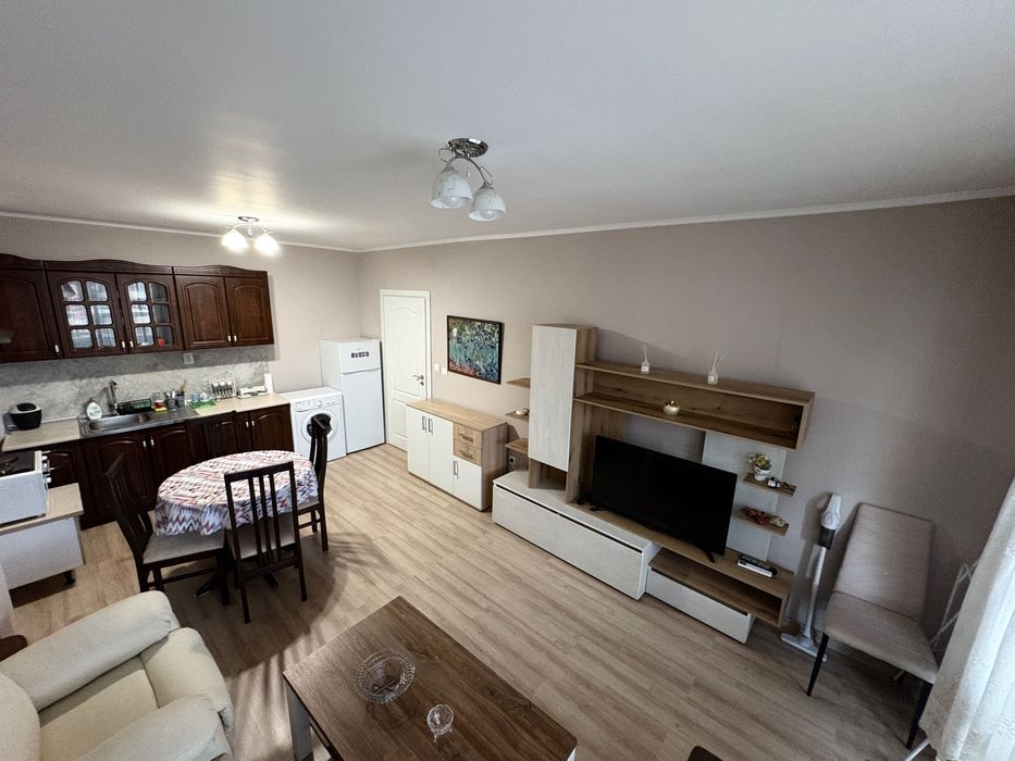 Дава се под наем Двустаен апартамент в Велинград - 60 кв.м за 229.5 € - Снимка #2