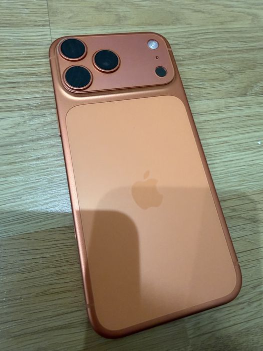 iPhone 17 Pro Max 256 GB Cosmic Orange EAC