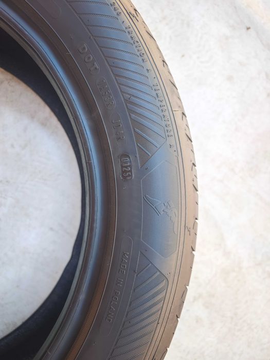 Anvelope 215/55/17 vara Goodyear an 2025