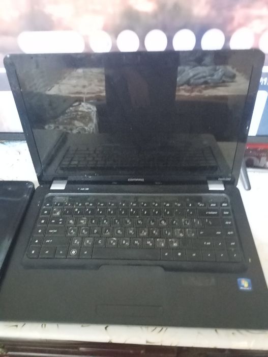 2 ноутбука на запчасти. Samsung/Hp