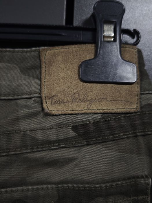 Blugi true religion camo de dama