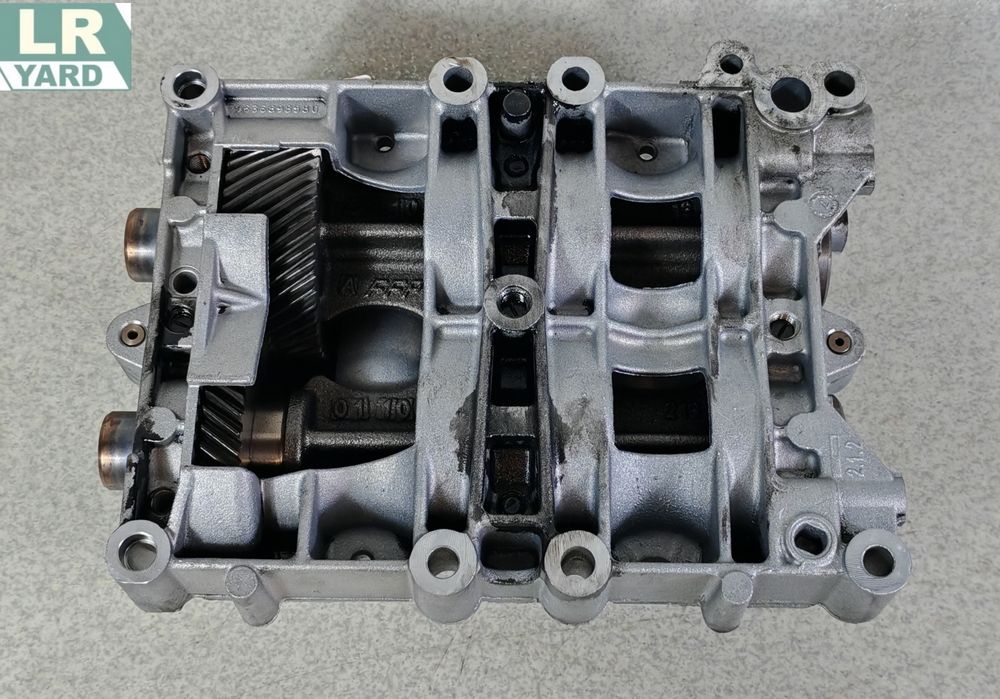 Carcasa cu arbori balansieri 2.2 TD4/SD4 Freelander 2 LR054285