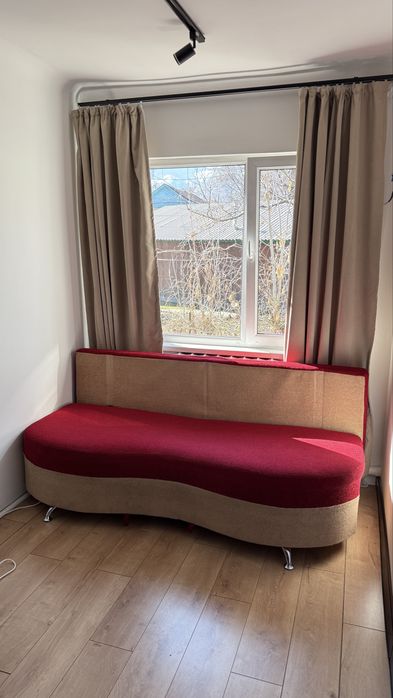 Диван-кровать в хорошем состоянии