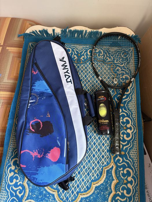 Продам ракетку вместе с сумкой за 20 000тг